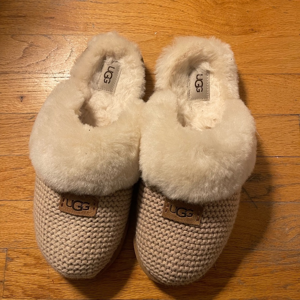 UGG clogs size 9.5